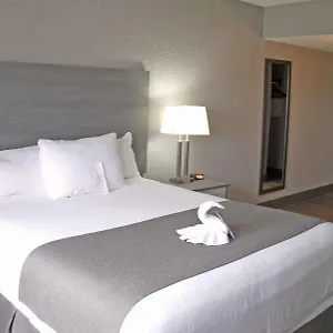 Hotel Ramada By Wyndham Yellowhead Nw **